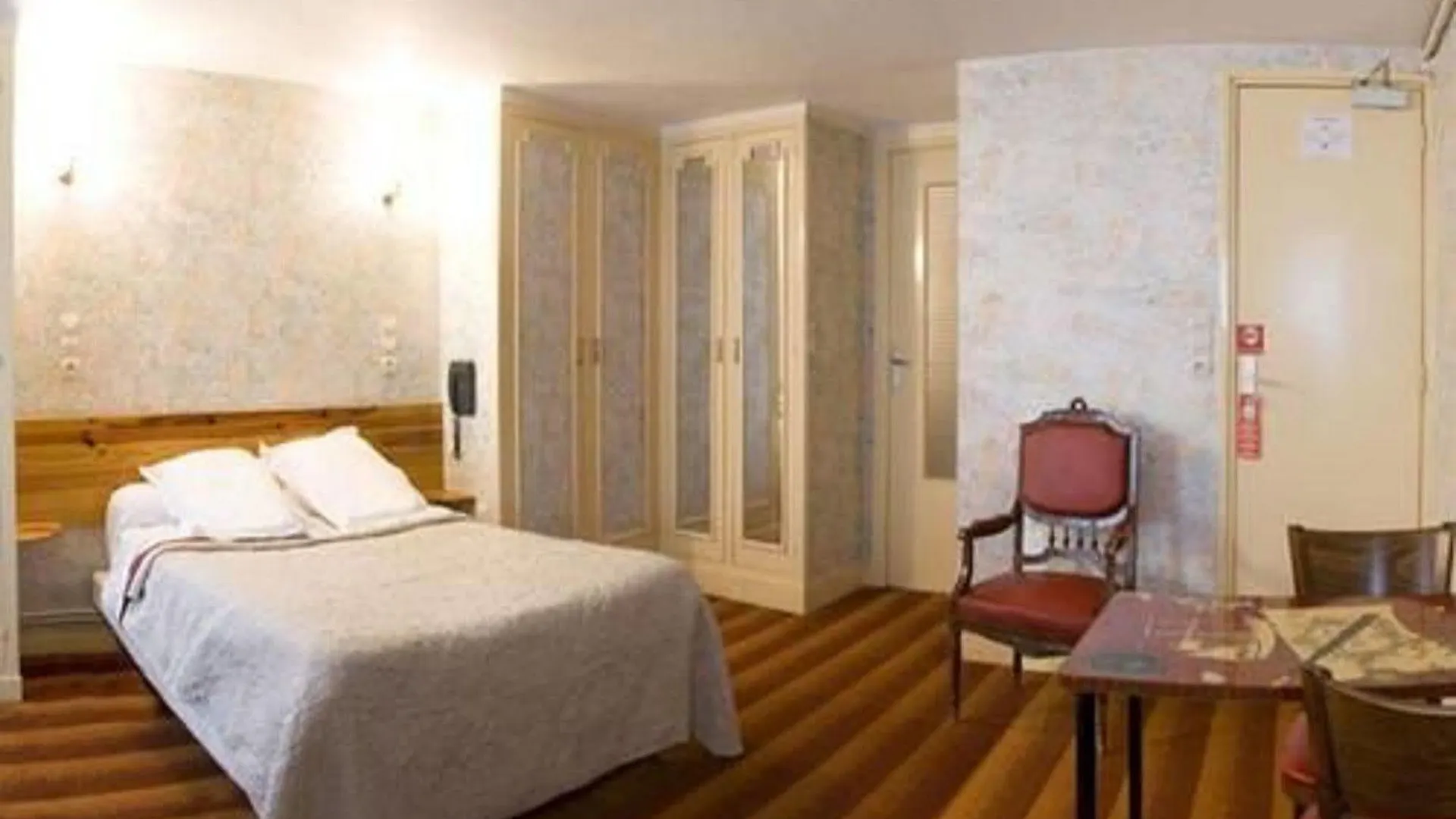 Hotel Tiquetonne